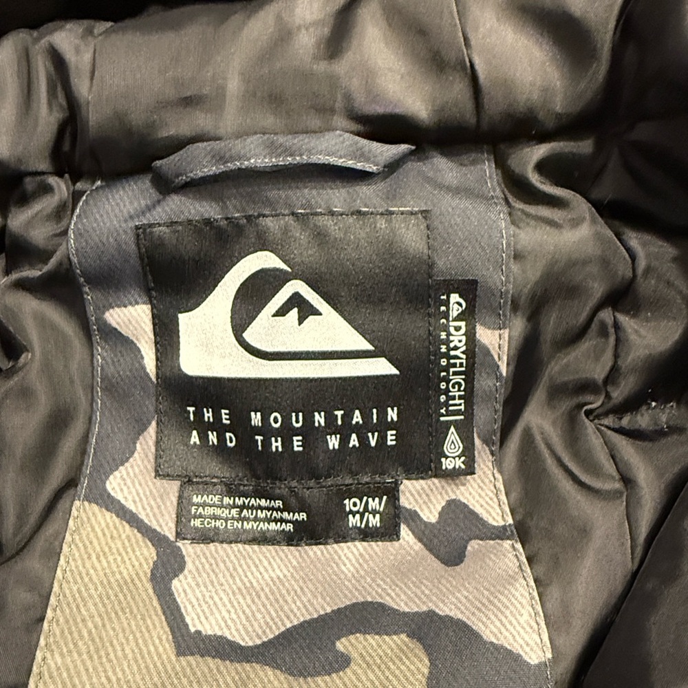 Like new Burton boys, ski and snowboard Camouflage Hooded Jacket size 10 - Picture 3 of 4